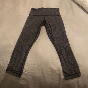 Lululemon crop leggings